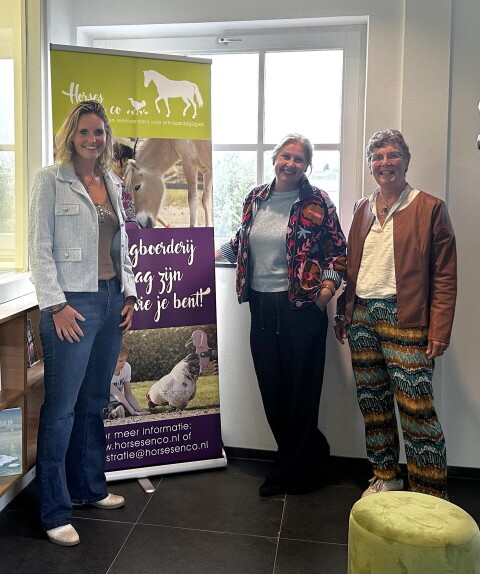 Horses en CO met Stichting Present Barendrecht